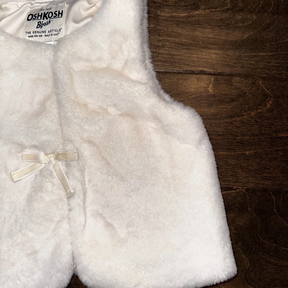 OshKosh B'gosh Faux Fur Vest Toddler Girl Size 3T